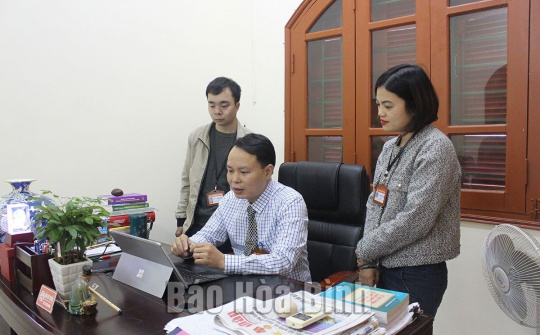 Hoà Bình: Thực hiện đổi mới công tác giáo dục lý luận