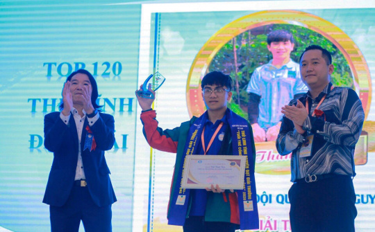 Tấm Lòng Thiện Nguyện của chàng thanh niên trẻ Đinh Thanh Thiên