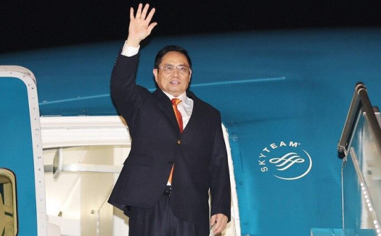 Thủ tướng Phạm Minh Chính lên đường tham dự Hội nghị COP26, thăm Anh và Pháp