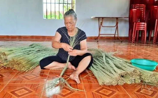 Làng nghề TTCN xã Kim Chính duy trì sản xuất mùa dịch