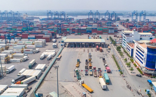 Kiểm tra kê khai, niêm yết giá dịch vụ tại cảng biển