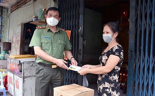 Quận 10: Quyết không để đại dịch “kìm chân”