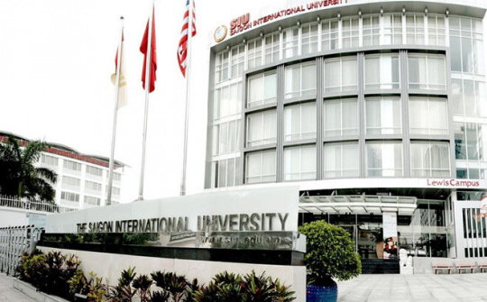 Đại học Quốc tế Sài Gòn Tọa đàm kỷ niệm 75 năm Hiến pháp Việt Nam (1946-2021) và hưởng ứng Ngày pháp luật Việt Nam 09-11