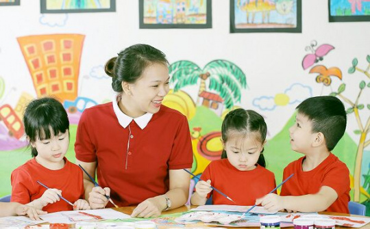 Khẩn trương xây dựng chính sách hỗ trợ giáo viên mầm non, tiểu học ngoài công lập