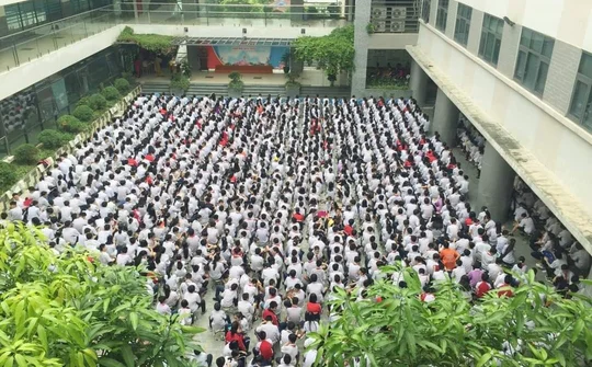Trường THCS Mai Dịch: Khơi nguồn tri thức, chắp cánh tương lai