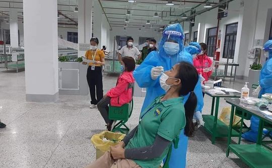 Nghệ An áp dụng một số biện pháp cấp bách phòng, chống dịch COVID-19 từ 0h 23/11