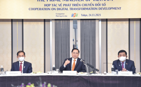 Chính phủ dẫn dắt để người dân và doanh nghiệp tham gia chuyển đổi số