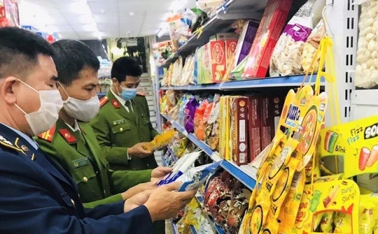 Lào Cai: Ngăn chặn buôn lậu, gian lận thương mại trong dịp Tết Nguyên đán 2022
