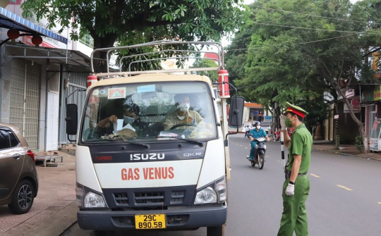 TP Buôn Ma Thuột: Từ 6 giờ ngày 30/11 các dịch vụ; Nhà hàng, quán ăn uống ... được hoạt động  trở lại "có điều kiện"
