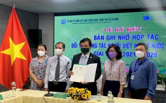 Địa chỉ tin cậy, cầu nối đối với cộng đồng người Việt Nam ở nước ngoài