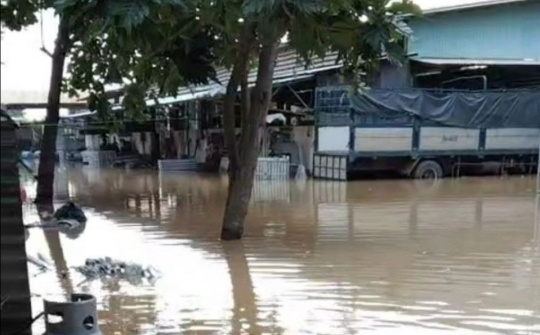 Khánh Hòa: Mưa lớn kéo dài gây thiệt hại  nặng nề cho người dân và doanh nghiệp