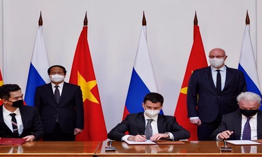 T&T Group sẽ nhận chuyển giao công nghệ sản xuất “Chu trình đầy đủ” vắc xin Sputnik V từ đối tác Nga