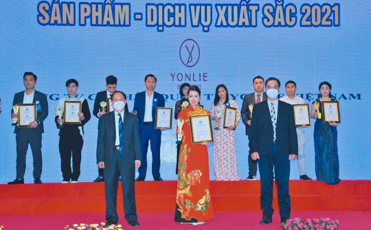 Công ty Cổ phần Quốc tế Yonlie Việt Nam đạt "Sản phẩm dịch vụ xuất sắc" năm 2021