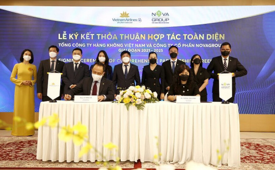 Vietnam Airlines và NovaGroup ký kết thỏa thuận hợp tác toàn diện