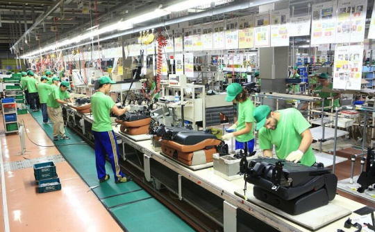 Mở rộng và phát triển thị trường lao động ngoài nước bên cạnh việc giữ vững phát triển các thị trường truyền thống