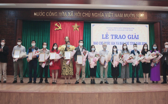 Đắk Lắk: Trao Giải Báo chí Quốc gia và giải Báo chí tỉnh năm 2020
