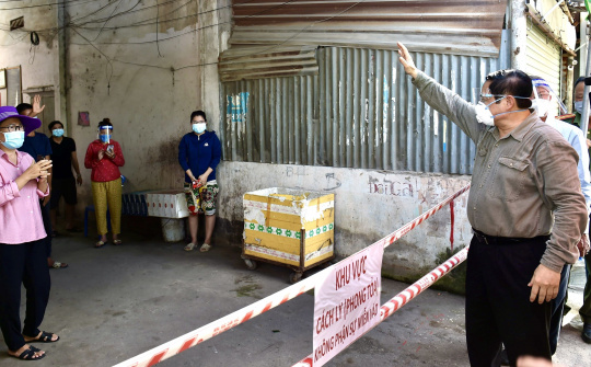 Đẩy mạnh tuyên truyền để người dân tự giác, tự nguyện, tích cực tham gia công tác phòng chống dịch