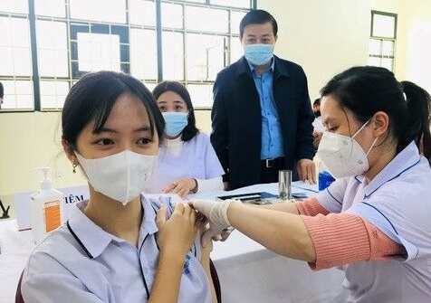 Thành phố Thanh Hóa tiêm vắc xin phòng Covid-19 cho trẻ em đủ 12 tuổi đến 15 tuổi trên địa bàn