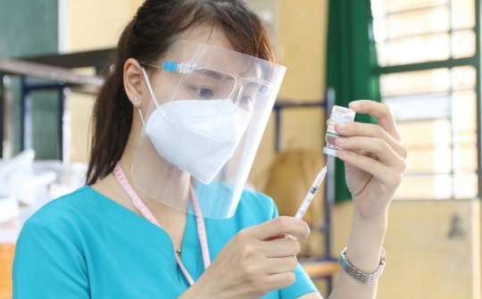 Tăng cường rà soát công tác tiêm vaccine; quản lý, điều trị người nhiễm COVID-19