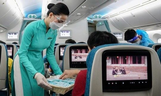 Khẩn trương khôi phục lại các chuyến bay thương mại quốc tế