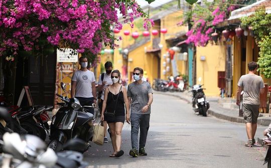 Việt Nam đón 3.500 khách du lịch quốc tế có hộ chiếu vắc-xin chỉ trong hơn một tháng