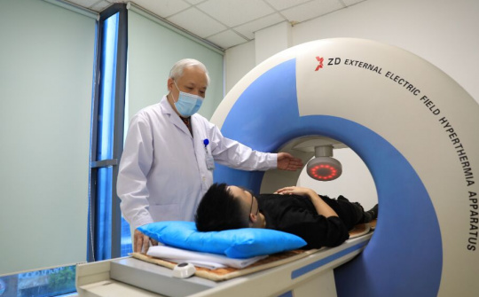 TTƯT.TS.BS Nguyễn Phương Hồng: Theo đuổi đam mê và nỗ lực cống hiến