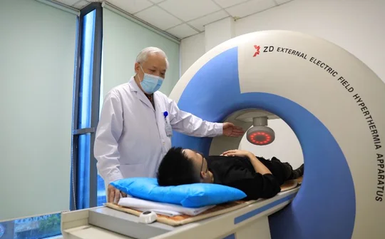 TTƯT.TS.BS Nguyễn Phương Hồng: Theo đuổi đam mê và nỗ lực cống hiến