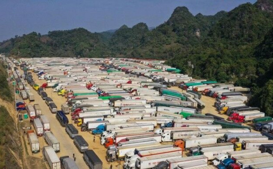 Phấn đấu giải phóng sớm nhất lượng xe ùn ứ ở các cửa khẩu Quảng Ninh, Lạng Sơn
