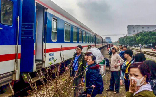 Đường sắt tăng cường nhiều chuyến tàu phục vụ Tết dương lịch