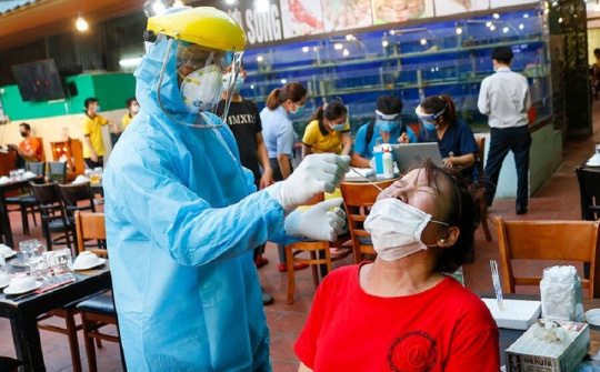 14 người nhập cảnh nhiễm biến chủng Omicron, Bộ Y tế yêu cầu truy vết thần tốc