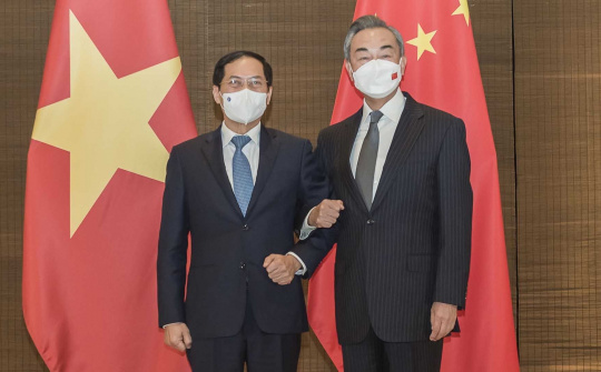 Bộ trưởng Ngoại giao Bùi Thanh Sơn hội đàm với Ủy viên Quốc vụ, Bộ trưởng Ngoại giao Trung Quốc Vương Nghị