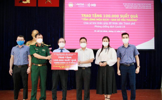 MB và Viettel tặng 100.000 suất quà tới người dân TP. Hồ Chí Minh