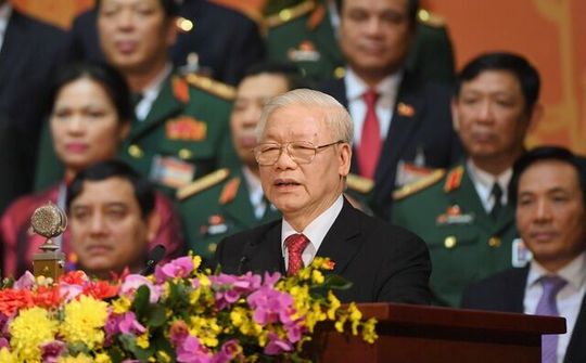 Thông qua Nghị quyết Đại hội đại biểu toàn quốc lần thứ XIII của Đảng