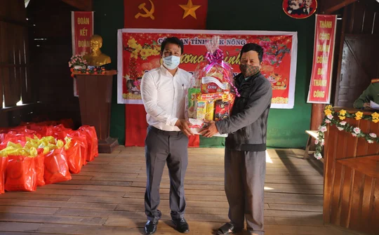 Công an Đắk Nông: Ấm áp nghĩa tình buôn kết nghĩa