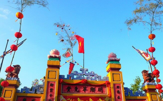 Cây nêu ngày tết - Nét đẹp văn hóa ngàn năm