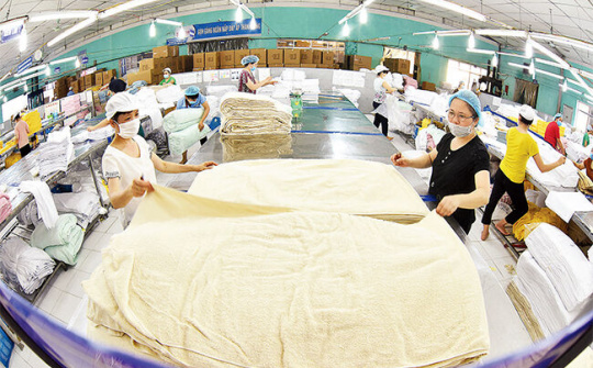 Việt Nam phát triển hiệu quả trong bối cảnh khủng hoảng Covid-19