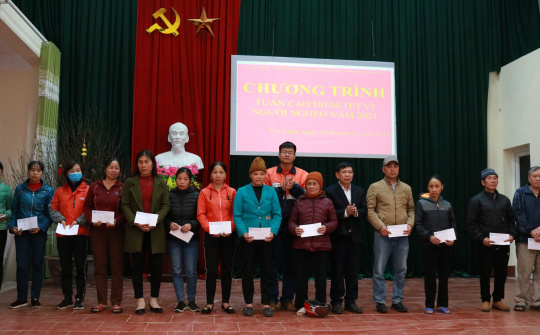 Công ty Núi Pháo hưởng ứng Tuần cao điểm Tết vì người nghèo