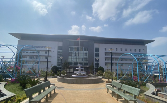 Bệnh viện ĐK vùng Tây Nguyên vừa cứu sống bệnh nhân bị dao đâm xuyên thấu vùng ngực