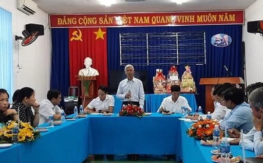Lãnh đạo TP HCM thăm, chúc tết các đơn vị