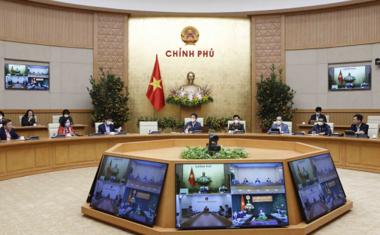 Chạy đua với thời gian để người dân đón Tết an toàn