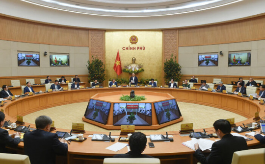 Thủ tướng Nguyễn Xuân Phúc: Sớm đưa vaccine ngừa COVID-19 đến người dân trong quý I này