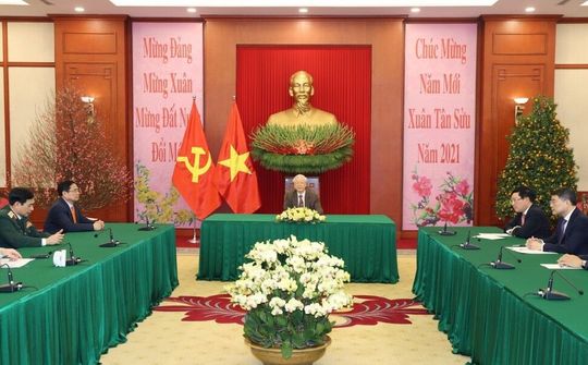 Tổng Bí thư, Chủ tịch nước Nguyễn Phú Trọng điện đàm với Chủ tịch Đảng nước Nga Thống nhất