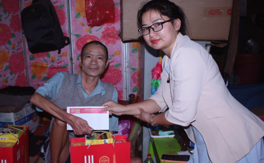 Ấm áp tình thương giữa đại ngàn