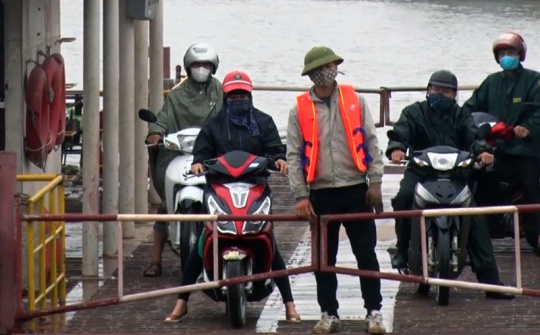 Bến phà, bến khách ngang sông ở Hải Dương hoạt động trở lại