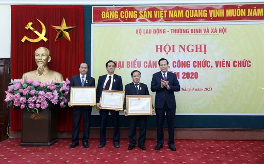 Phát huy truyền thống Ngành Lao động – Thương binh và Xã hội theo phương châm: Đoàn kết – Kỷ cương – Đổi mới – Phát triển