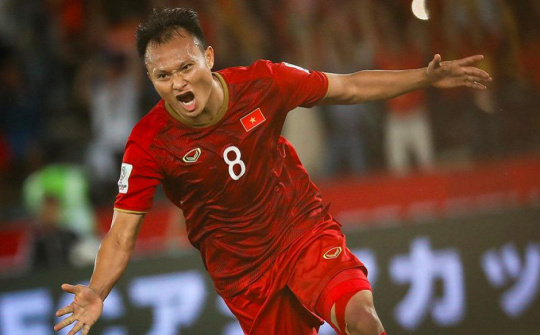 Tuổi thơ và sự nghiệp cầu thủ Nguyễn Trọng Hoàng