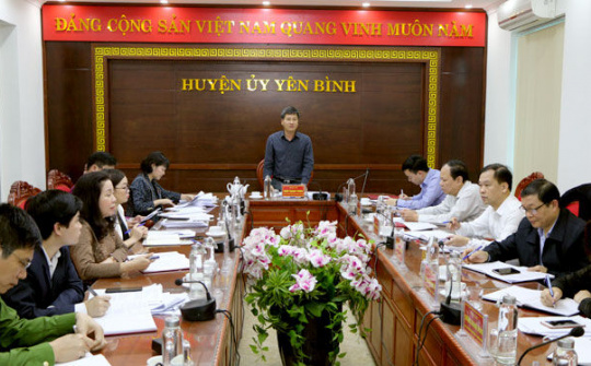 Phó Chủ tịch UBND tỉnh Yên Bái kiểm tra thực hiện Chương trình hành động số 18 của Tỉnh ủy và công tác bầu cử tại huyện Yên Bình