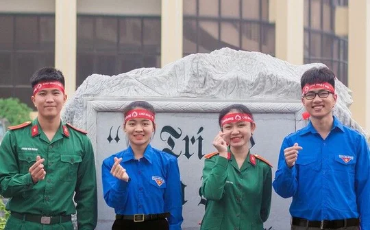 'Song Linh' thắp lửa hoạt động Đoàn