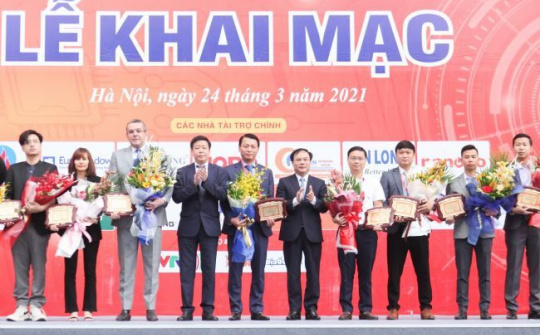 Eurowindow tưng bừng ưu đãi tại Triển lãm Quốc tế Vietbuild Hà Nội 2021