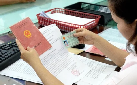 Từ 1-7: Thu hồi sổ hộ khẩu khi công dân thay đổi thông tin
